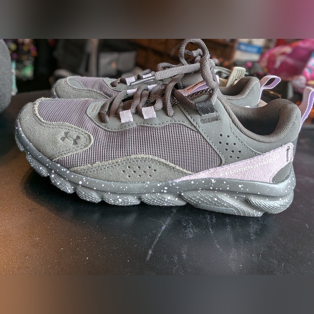 Under Armour Women's Charged Verssert Speckle Running Shoe 7.5